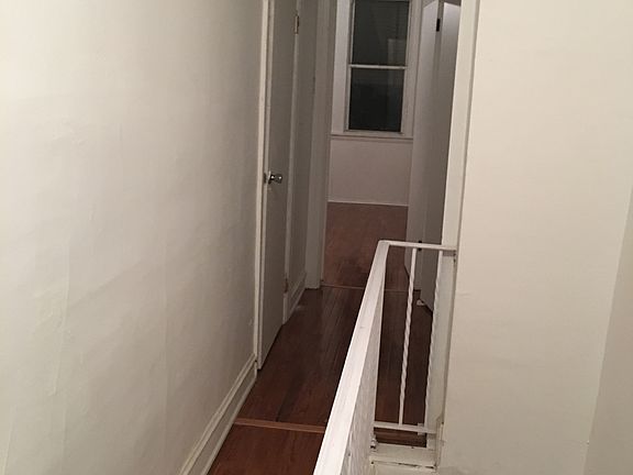 3rd image of 2141 S Beechwood St