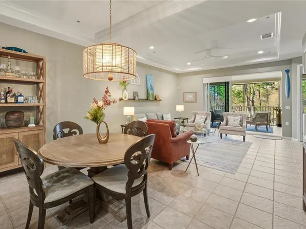 4833 Hampshire CT #302, NAPLES, FL 34112