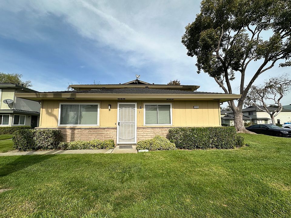 1st image of 34806 Starling Dr APT 1