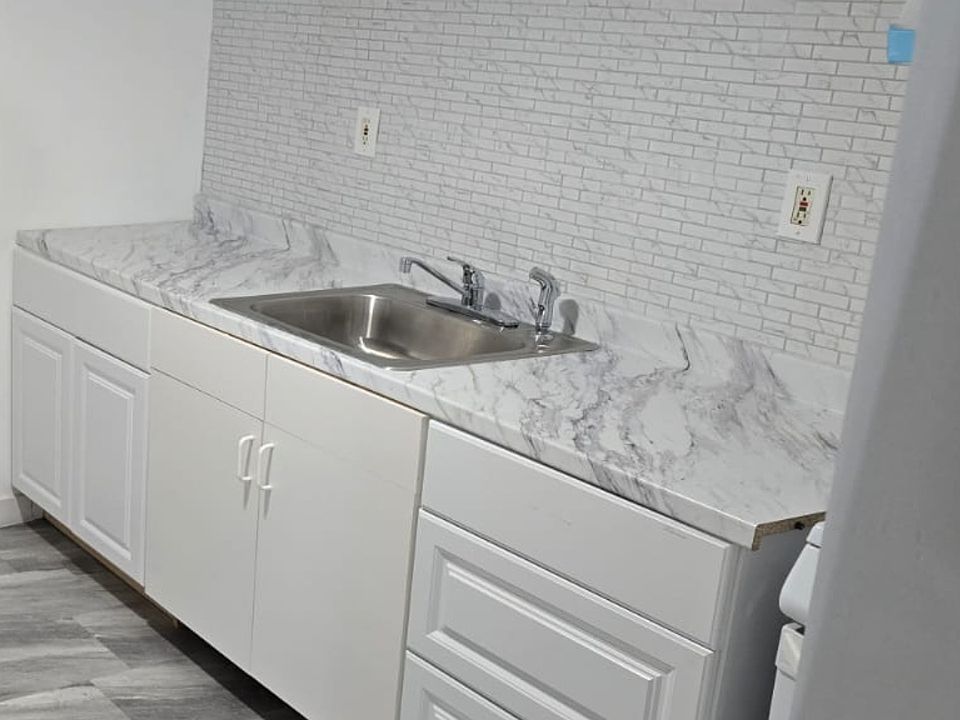 2nd image of 109 Coral St