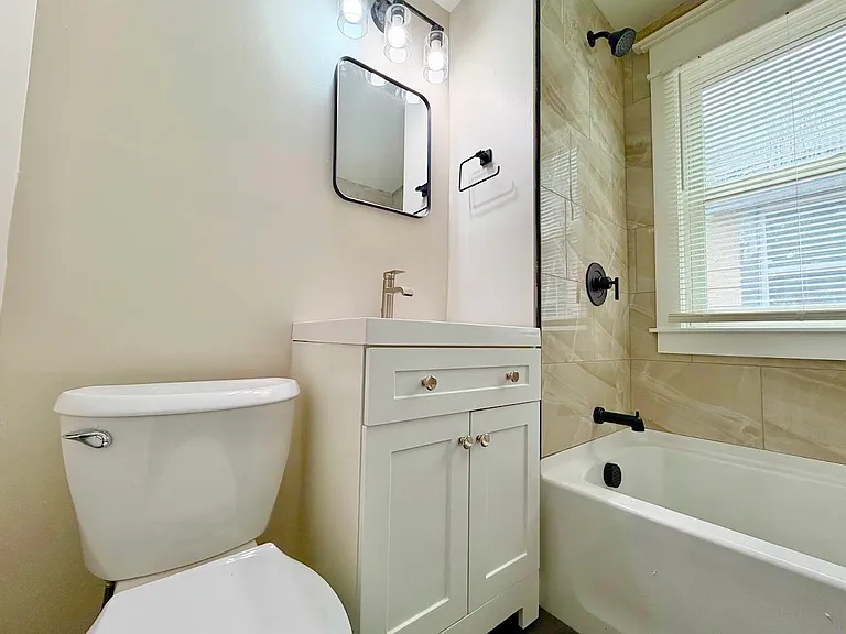 74 Houston St #2 — Photo 18