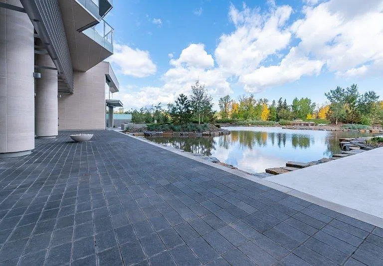 738 1st Ave SW #902 — Photo 31