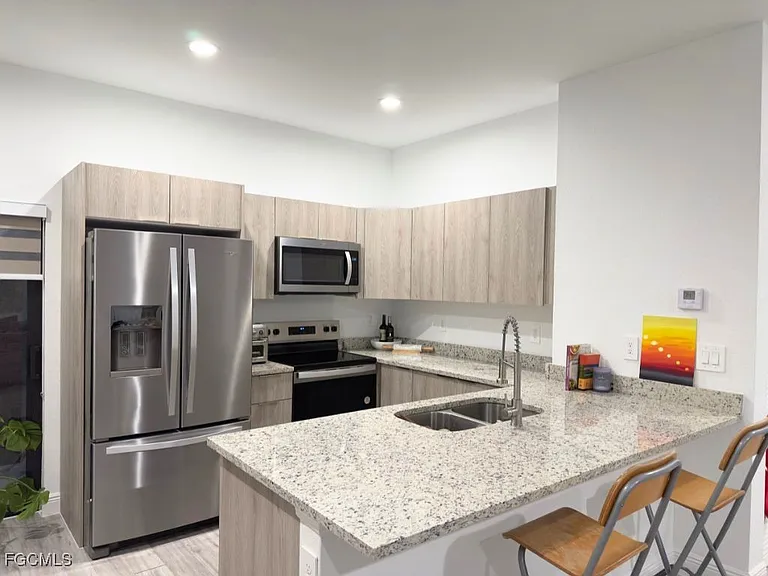 8033 Melody Cir — Photo 3