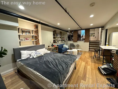 1110 Massachusetts Ave Photo 1