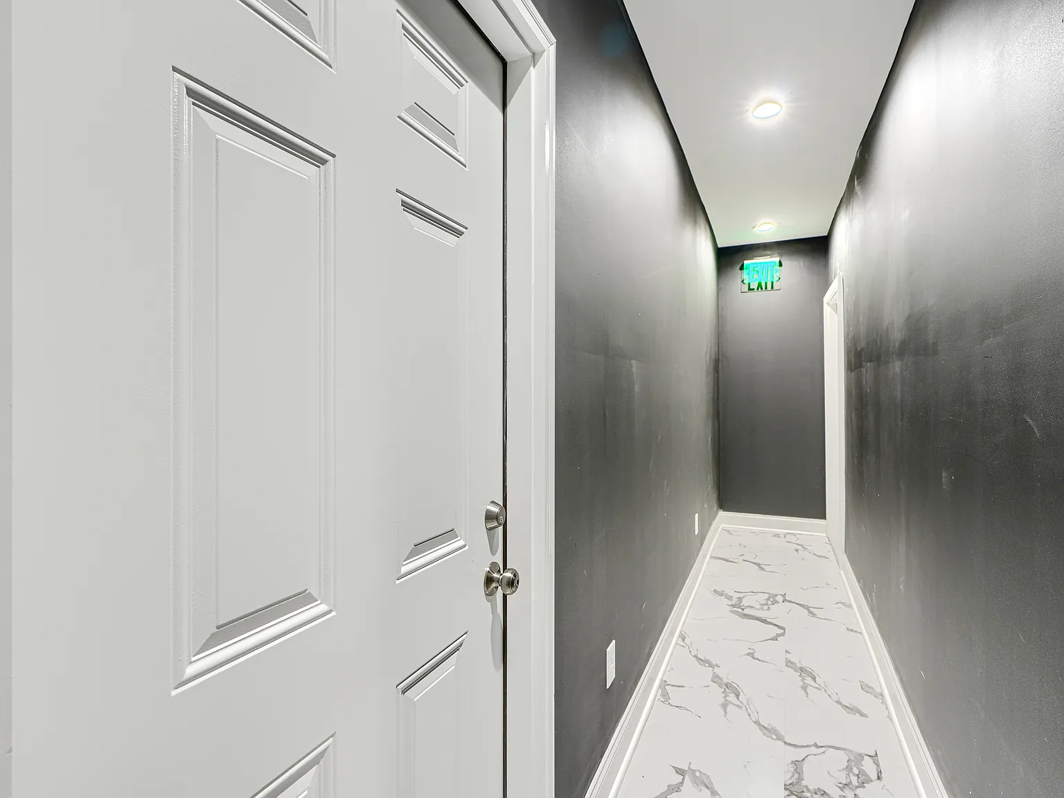 613 n Carrollton Ave — Photo 2