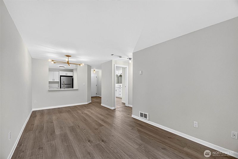 4th image of 1300 W Boston Street #13