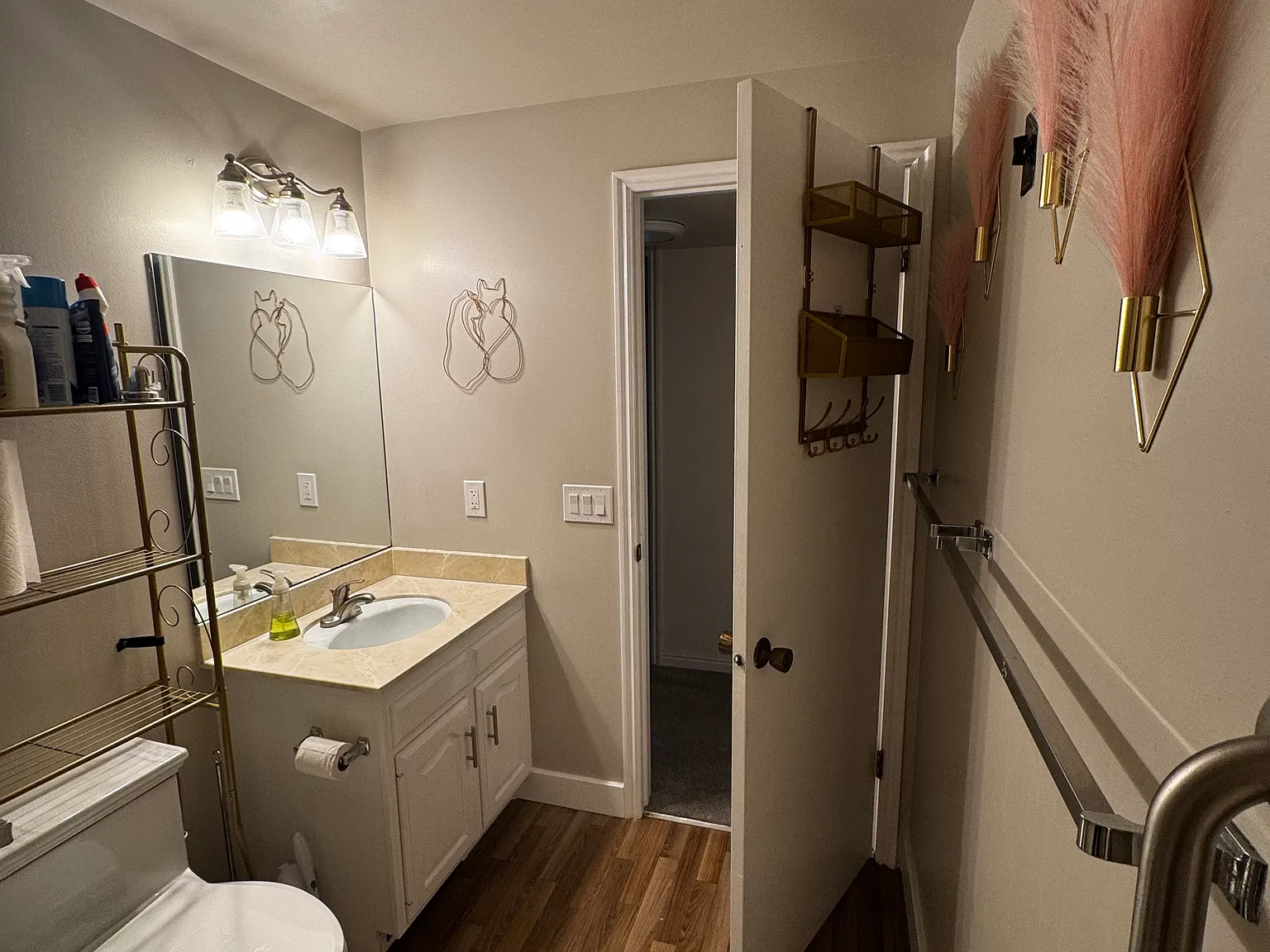 3 bed, 2120 sqft, $800 — Photo 3
