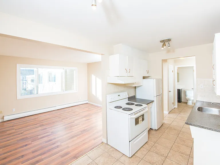 11020 83rd St NW — Photo 14