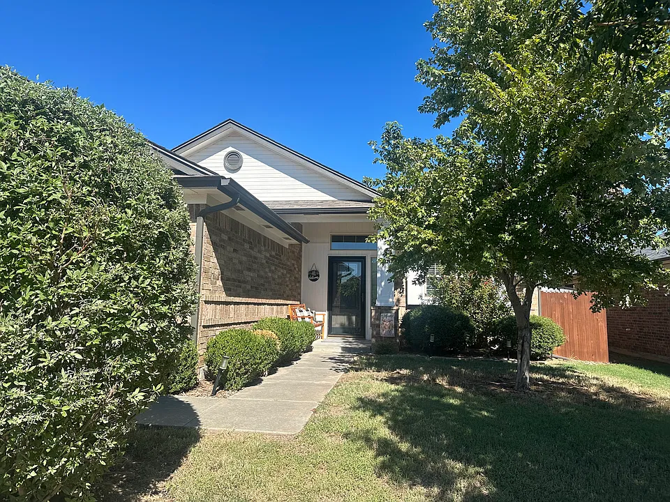 1001 Bear Mountain Dr
