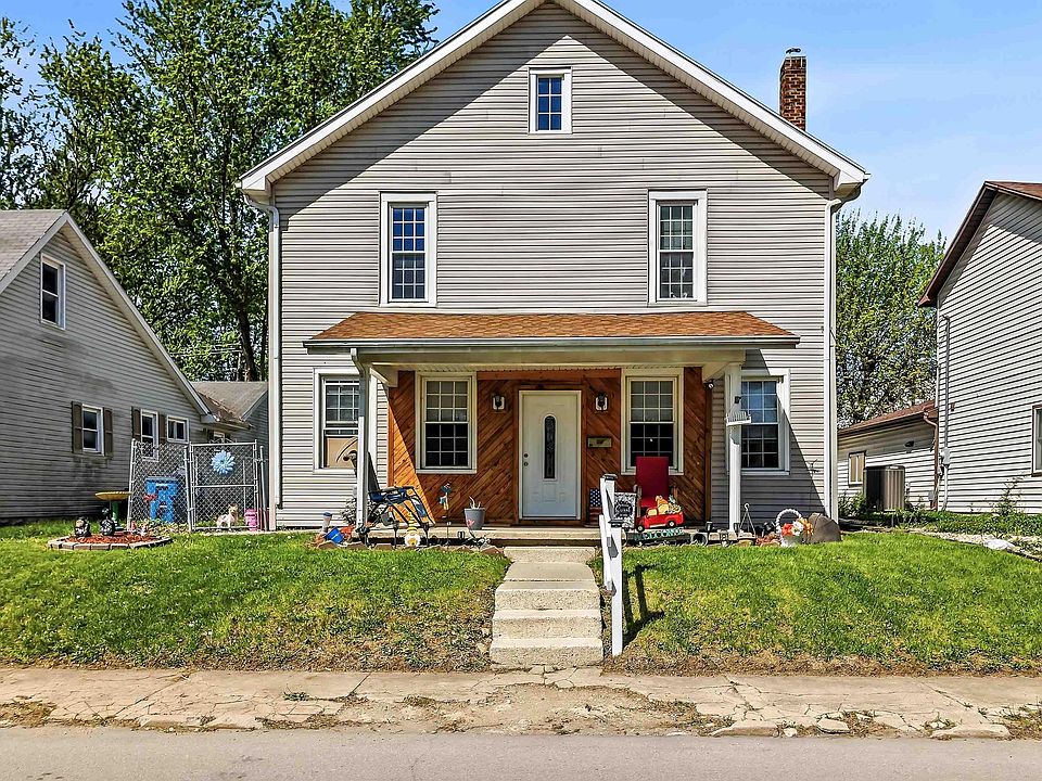 1st image of 604 S Water St