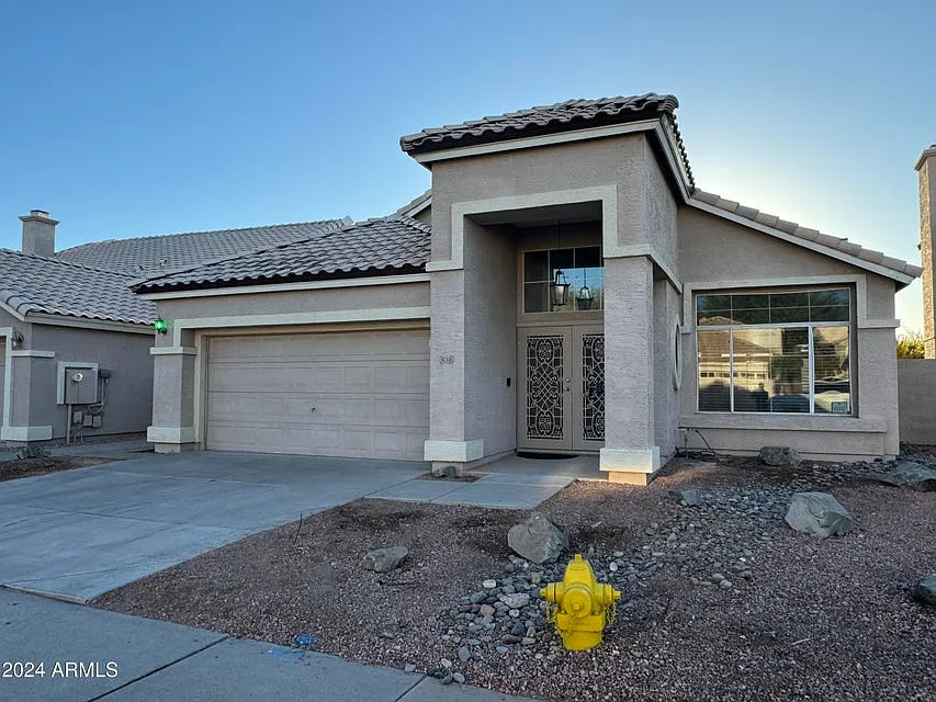 Building Photo - 97 W Bolero Dr