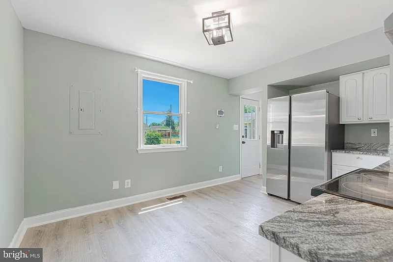 Thumbnail 18
