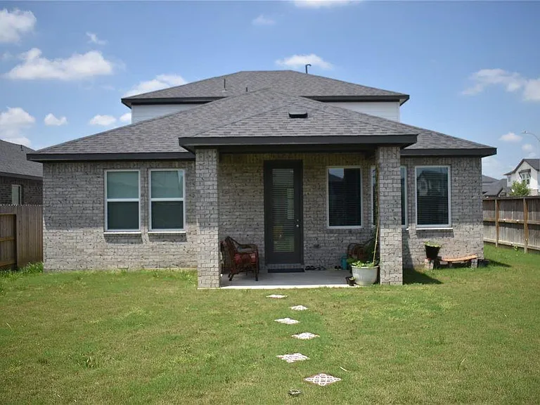 9742 Burlington Bristol Dr — Photo 31