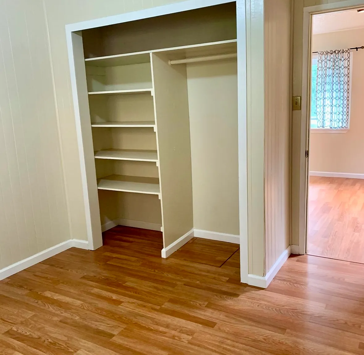 2 bed, 1100 sqft, $3,500 — Photo 3