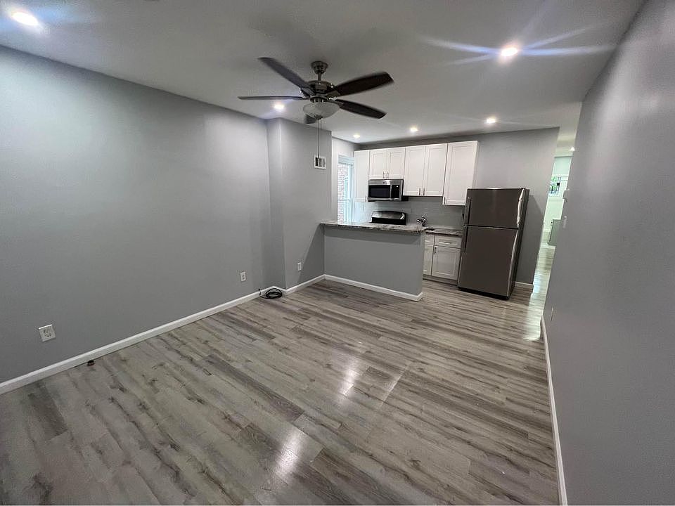 1st image of 1414 W Sparks St Floor 1