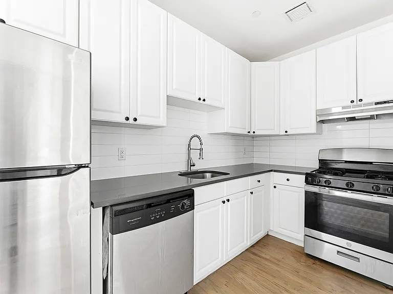 214 Atlantic Ave #4 — Photo 5
