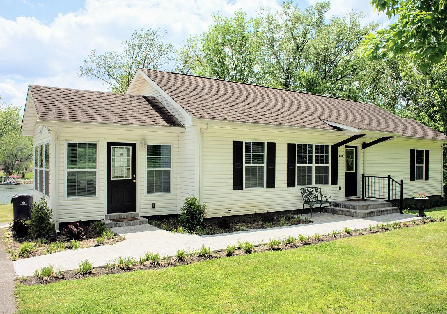 Knoxville 37914 - Fully Furnished! — Photo 2