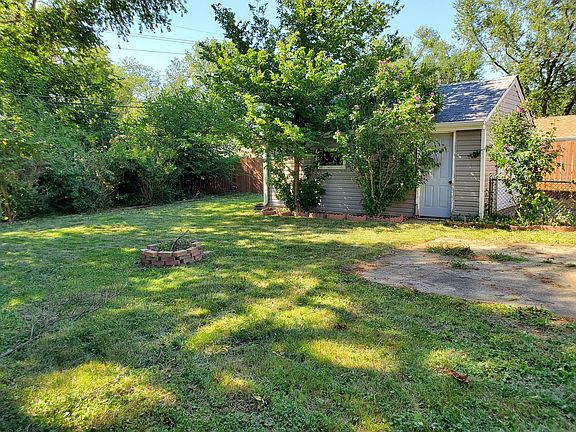 4th image of 915 Westshire Dr