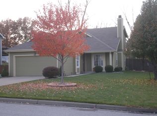 802 N Michigan Cir, Lawrence, KS 66044