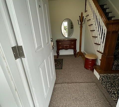 4th image of 13 Nassau Ave