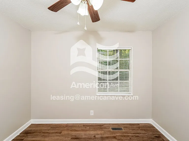649110_009_wm_-_bedroom_13262440.jpg