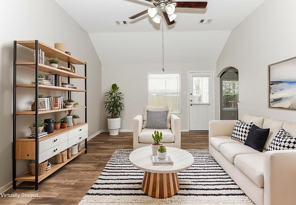 17189 Glen Oaks Dr, Conroe, TX 77385 | Zillow