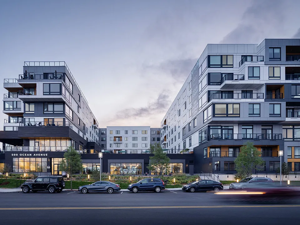 500 Ocean apartments community photo