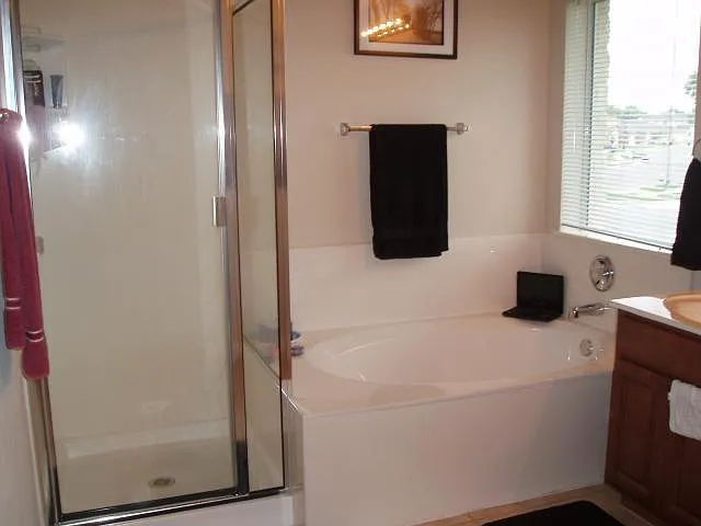 1600 Melissa Oaks Ln — Photo 18