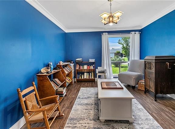5th image of 709 Esplanade St