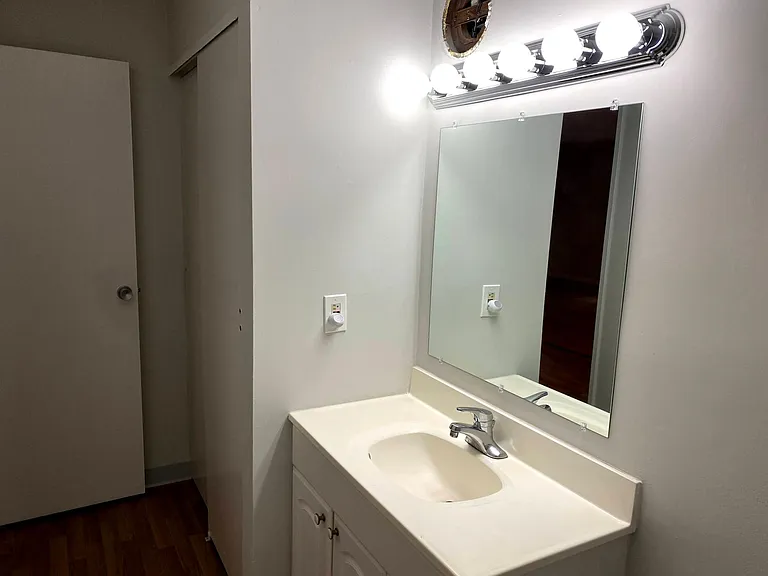46 Village Brook Ln #2 — Photo 24