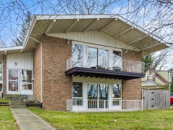 3118 Eastbrook Dr, Fort Wayne, IN 46805