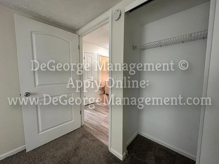 Pine Ridge Apartments — Photo 35