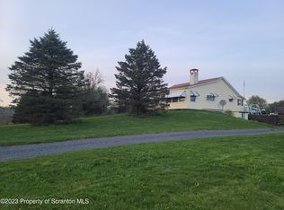 404 Beebe Rd, New Albany, PA 18833