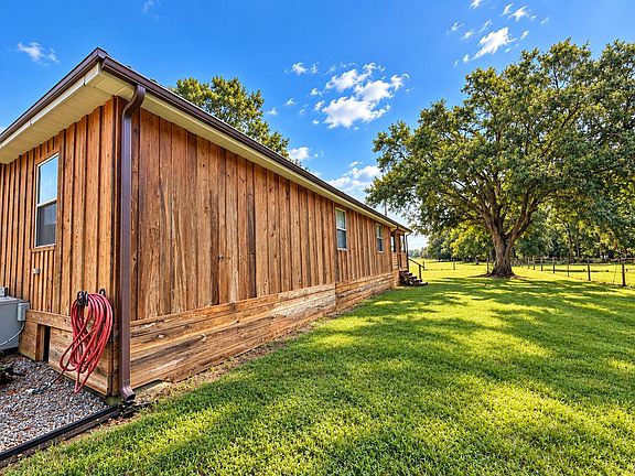4th image of 1042 ARBUCKLE BRANCH Road