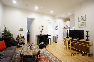 Rented by Rennit Inc.