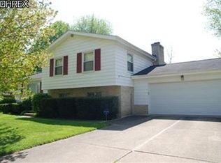 3118 Dowling Dr, Akron, OH 44333