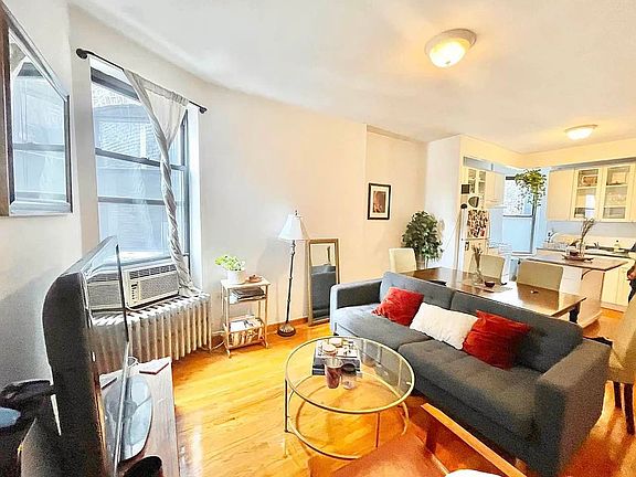 2nd image of 413 E 90th St #5R