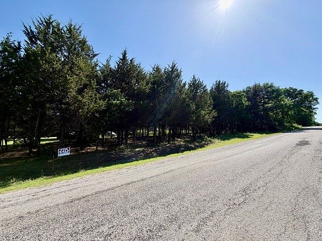 1st image of 363 Willow Dr