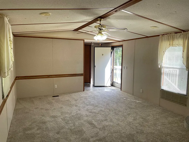 5042 Oak Grove Church Rd #992 — Photo 2