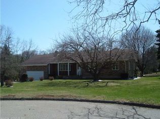 27 Plumer Ln, Monroe, CT 06468