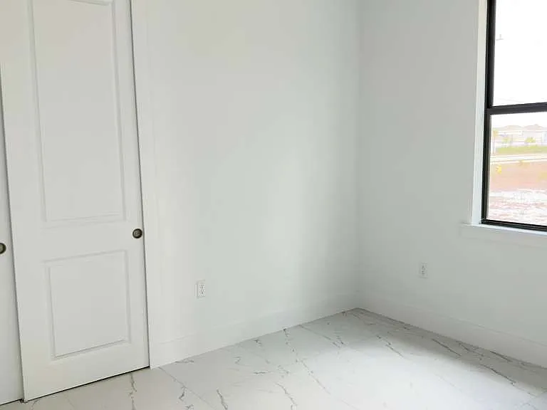 520 Creuset Ave S — Photo 12