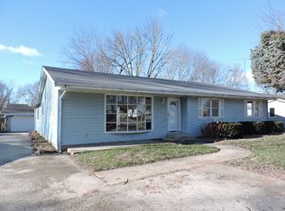 1302 Sunset Dr, Wilmington, IL