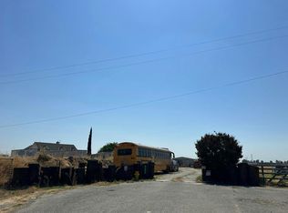 8285 Peacock Ln, Elverta, CA