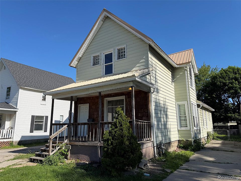 1st image of 909 Pine St