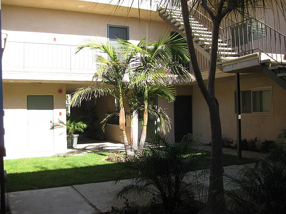 3rd image of 3546 Del Amo Blvd APT 8