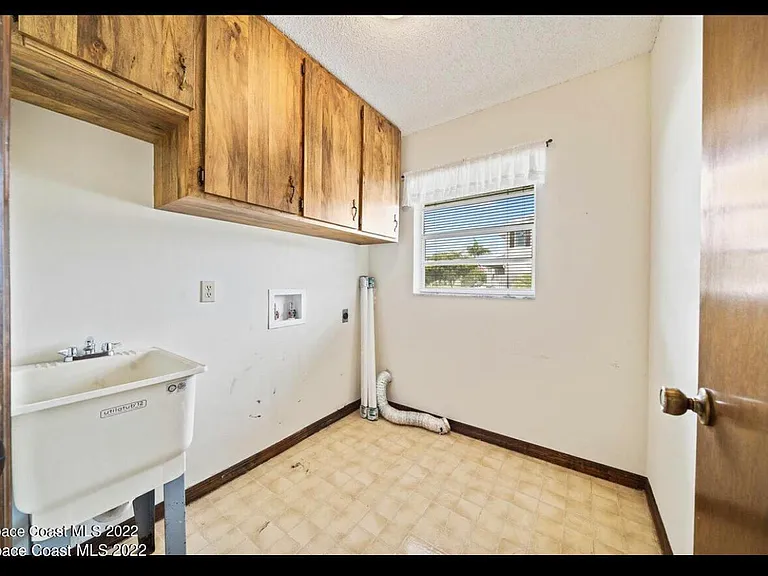 755 Verbenia Dr — Photo 15