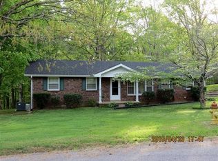 151 Mockingbird St, Erin, TN 37061