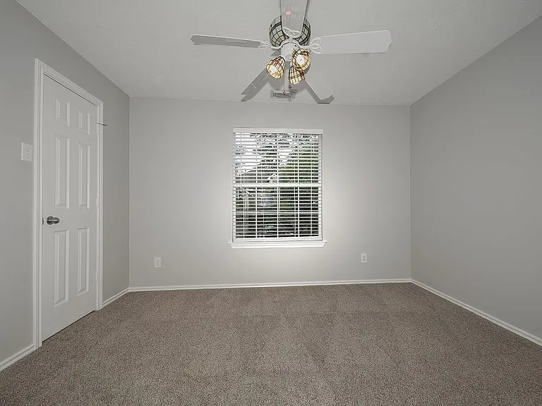 247 W Stedhill Loop — Photo 13