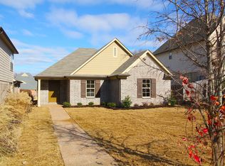 7392 Macon Rd, Cordova, TN 38018