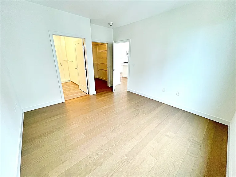 45 Lewis St #518 — Photo 23